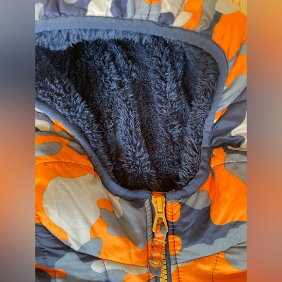 Lands' End Camouflage puffy sherpa lined thumbhole coat - Picture 4 of 9